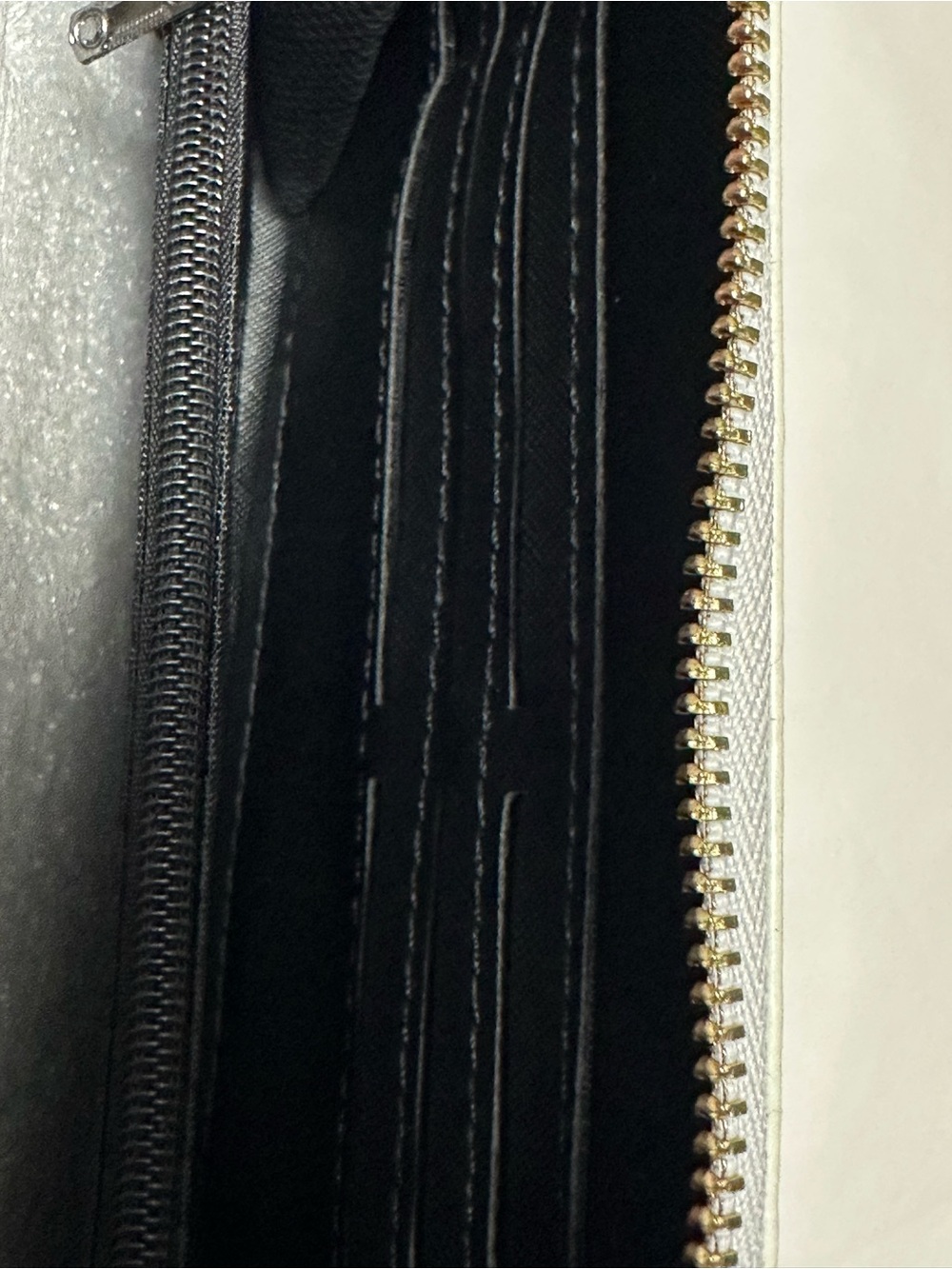 White and Gray Zip Wallet full size - Picture 6 of 13